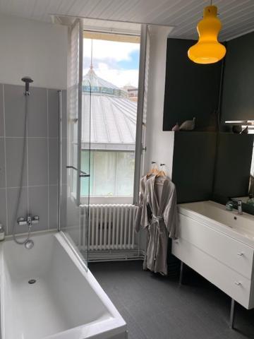 Bo, Peace & Bordeaux Apartment Ngoại thất bức ảnh